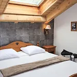 Apartamento Castania A By Interhome Zermatt